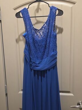 Sleeveless Lace Bodice Maxi Dress in Royal Blue